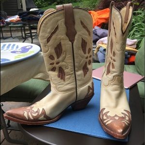 Corral women’s cowboy boots size 9M
